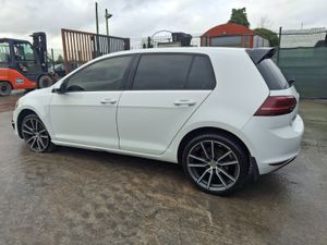 152 Volkswagen Golf  Trendline  TDi - Image 4