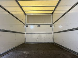 2022 Ford Transit Luton Box Van - Image 3