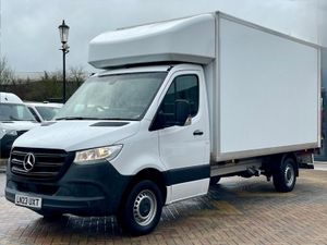 2023 Mercedes-Benz Sprinter Luton Box Van - Image 2