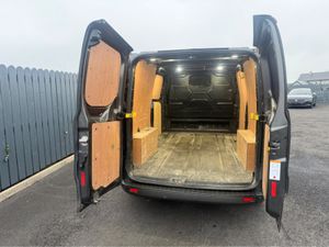 Ford Transit Custom CUSTOM 320 LIMITED EDITION EBL - Image 4