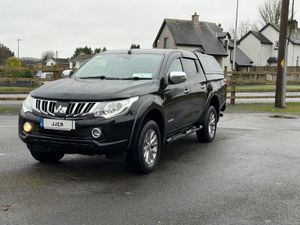 ABSOLUTELY IMMACULATE AND STUNNING 2016 L200 - Image 3