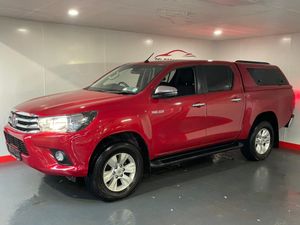 Toyota Hilux DOUBLE CAB SR5 4DR DREW - Image 2