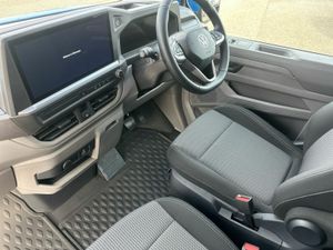 Volkswagen Transporter HIGHLINE LWB 150BHP AUTO - Image 3