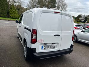 Peugeot Partner PROFESSIONAL L1 5DR - Image 4