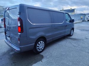 2015 Vauxhall Vivaro 1.6 Cdti 120bhp sportive - Image 4