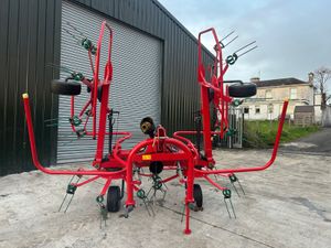 2021 Kverneland 4 Rotar Tedder - Image 2