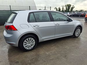 152 Volkswagen Golf  Trendline  1.2 Tsi - Image 3