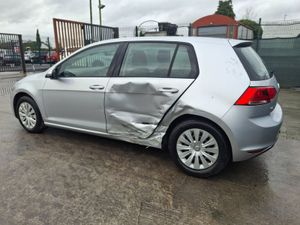 152 Volkswagen Golf  Trendline  1.2 Tsi - Image 4