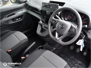 Vauxhall Combo Cargo L2 Diesel Dynamic - Image 4