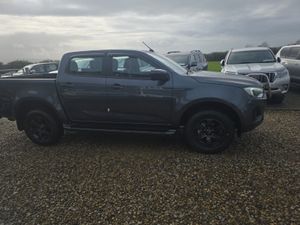 Isuzu D-Max 1.9 Twin Turbo - Image 4