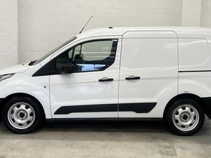 2020 Ford Transit Connect Small Panel Van - Image 4