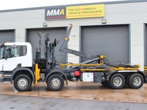 2008 SCANIA P340 8X4 HOOK LOADER  & CRANE - Image 4