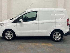 2021 Ford Transit Courier Small Panel Van - Image 4
