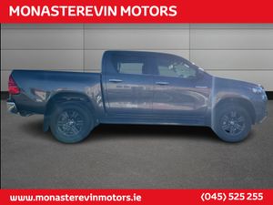 Toyota Hilux 2.4 SR5 D/CAB AUTO - Image 4