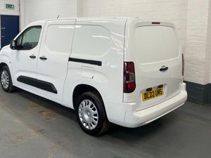 2022 Vauxhall Combo Small Panel Van - Image 2