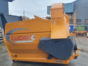 Lucas Castor 20R Mounted Straw and Silage blower - Image 3