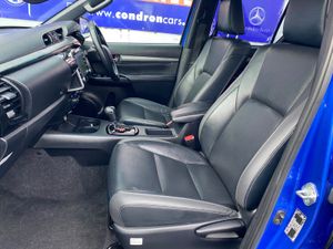 2022 TOYOTA HILUX 2.8D-4D INVINCIBLE X AUTO DCB - Image 4