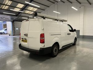 2019 Peugeot Expert Panel Van - Image 4