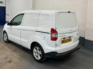 2022 Ford Transit Courier Small Panel Van - Image 4