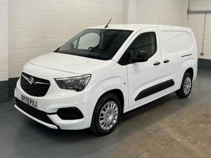 2020 Vauxhall Combo Small Panel Van - Image 2