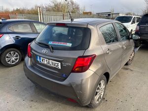 16 Yaris Luna 1.0 Petrol 120km Starts - Image 3