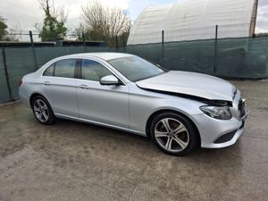 2019 Mercedes E-Class  E220D    Automatic - Image 2