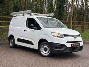 2022 TOYOTA PROACE CITY 1.5 SWB 52K - Image 4