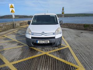 Citroen Berlingo 3 Seat 2012 - Image 2
