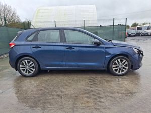 2017 Hyundai i30  1.6 diesel - Image 3