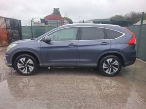 2016 Honda Cr-V  Diesel Full leather - Image 2
