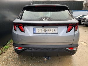 HYUNDAI TUCSON 1.6 CRDI COMFORT PLUS COMMERCIAL - Image 4