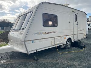 2 berth Bailey senator vermont caravan - Image 4