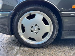 Mercedes-Benz C280 - Image 2