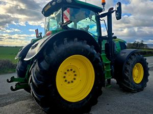 JOHN DEERE 6215R - Image 4