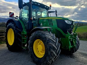 JOHN DEERE 6215R - Image 2