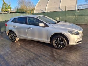 162 Volvo V40  D2  2.0 Diesel - Image 3