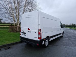 Nissan NV400 Automatic (DOE & TAXED)!!! - Image 3