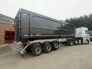 NEW SCHMITZ 10.5m STEEL SCRAP BULK TIPPING TRAILER - Image 3