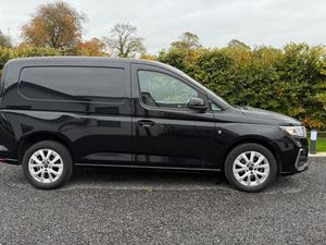 2024 Ford Transit Connect Limited 2.0 - Image 2