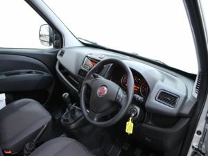 Fiat Doblo Cargo L1 Diesel Tecnico - Image 3