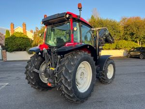 Valtra A95 - Farmers Loader Tractor - Image 4