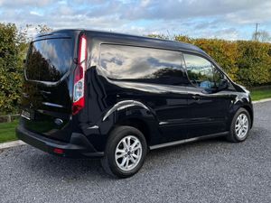 2022 Ford Transit Connect Limited Automatic - Image 3