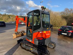 2024 - Kubota U27-4  Geith Quick Hitch 250 HRS 1OW - Image 2