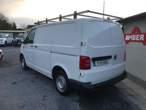 2017 Volkswagen Transporter - Image 2