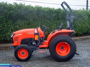 Special Offer on Kubota L1-382 Compact Tractor. - Image 2