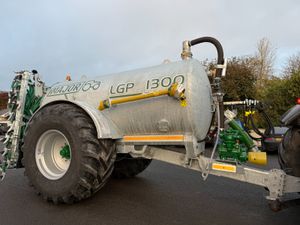 Major 1300GL Slurry Tank with Shoe - Image 2