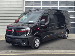 Master Red Edition L3H2 170BHP Auto - Image 2