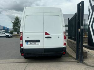 Renault Master FWD LM35 dCi Business 135 L3H2 - Image 4
