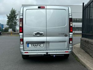 Renault Trafic Extra Sport 170hp 9speed Auto TOP S - Image 4