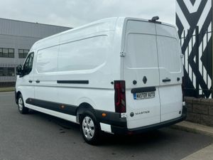 Renault Master FWD LM35 170hp Advance Auto - Image 3